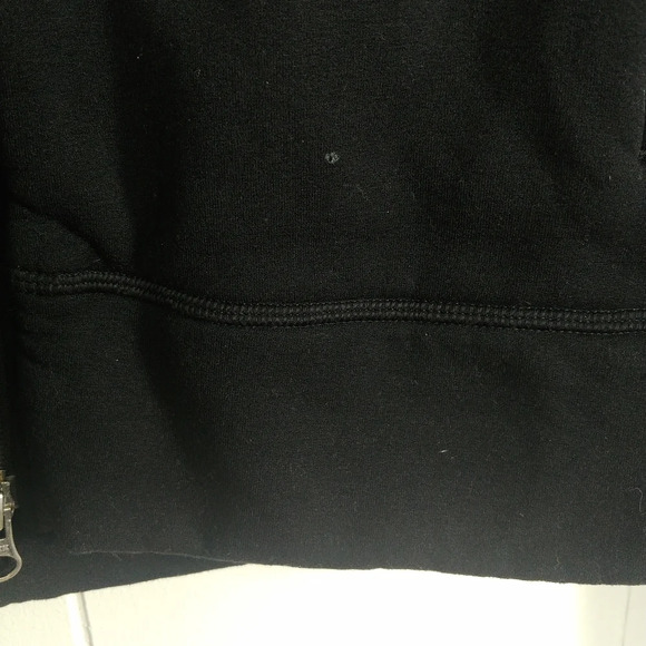 Lululemon Men's Revolution Bomber Color Black Size L Full Zip. - Picture 6 of 7